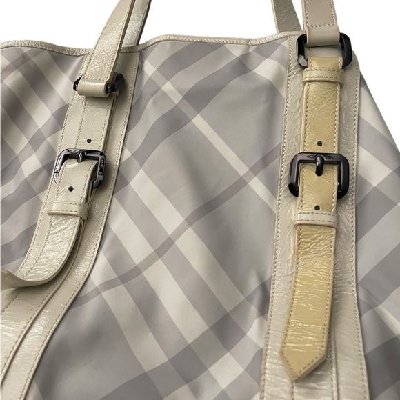 BURBERRY tote- Grey and White Burberry tote approx 12” tall 8” wide - Picture 3 of 11